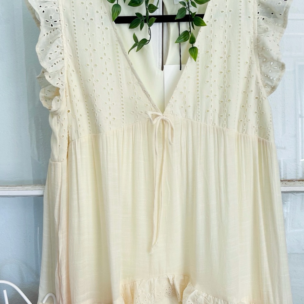 Buttercream Eyelet Dress - Picture 5 of 6